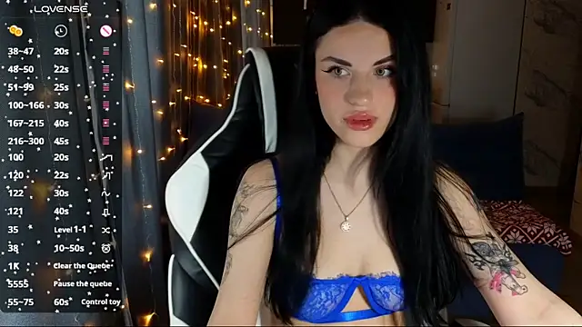 Mary   Moore online show from December 18, 3:58 am