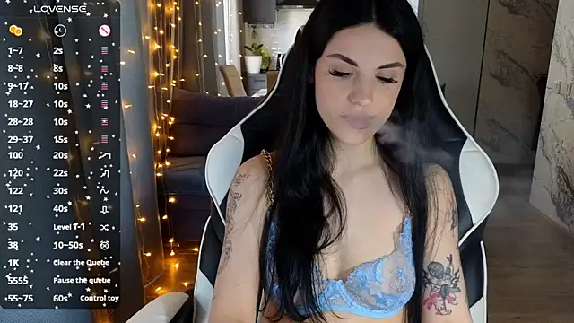 Mary   Moore online show from February 19, 9:50 am