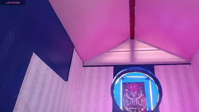 Snapshot of vitoria23_ chatting on May 1, 1:48 pm vitoria23 online show from May 1, 1:48 pm