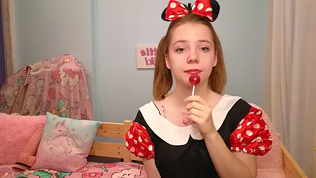 PrincessLittleKiki online show from October 30, 8:05 am