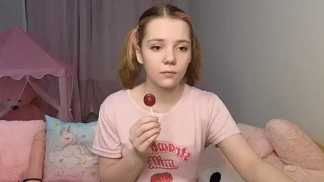 PrincessLittleKiki online show from February 28, 5:14 pm