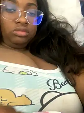 Snapshot of _MARRTINNA_ chatting on December 3, 8:49 am MARRTINNA online show from December 3, 8:49 am