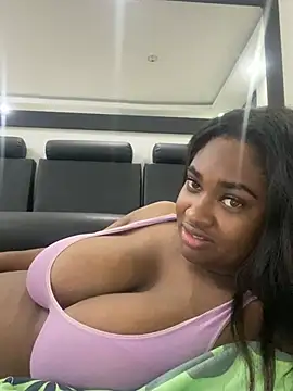 Snapshot of _MARRTINNA_ chatting on January 15, 7:15 am MARRTINNA online show from January 15, 7:15 am