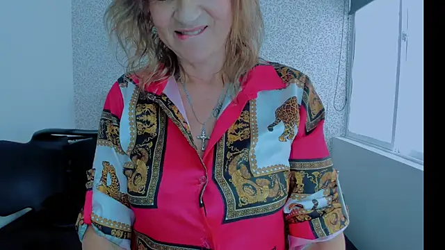 Snapshot of ScarletHoot_ chatting on January 16, 6:06 pm ScarletHoot  online show from January 16, 6:06 pm