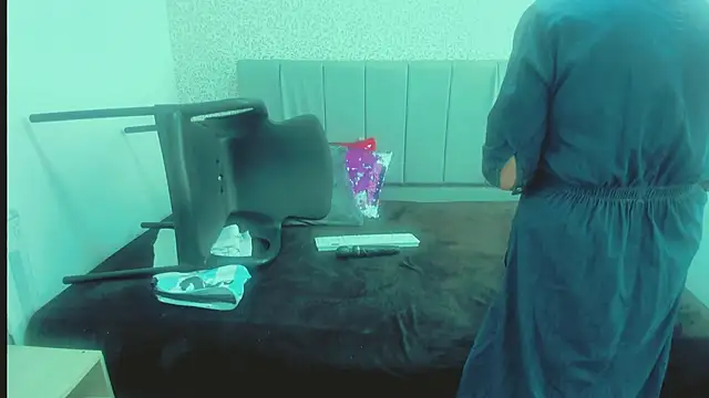 Snapshot of ScarletHoot_ chatting on January 25, 6:02 pm ScarletHoot  online show from January 25, 6:02 pm