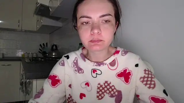  JustmeHere  online show from November 8, 8:36 am