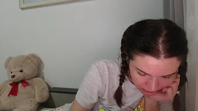  JustmeHere  online show from November 27, 8:44 pm