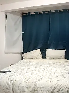 Snapshot of Celestte22 chatting on January 1, 4:18 am Celestte22 online show from January 1, 4:18 am