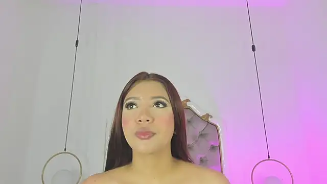 Snapshot of Pushaina__ chatting on October 28, 3:32 am Pushaina online show from October 28, 3:32 am