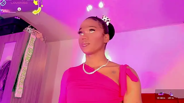 naomy  xx online show from June 21, 3:20 am