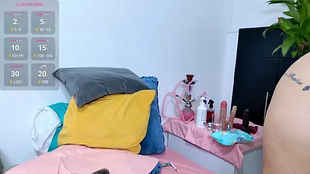 jamilaross online show from December 27, 10:59 pm