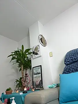 jamilaross online show from February 13, 4:11 am