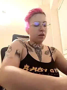 divine eve online show from February 23, 6:01 pm