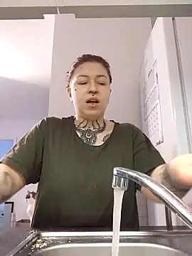 divine eve online show from April 2, 2:58 pm