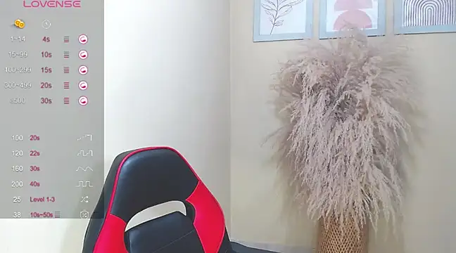 lindsay sweet2 online show from December 29, 7:50 am