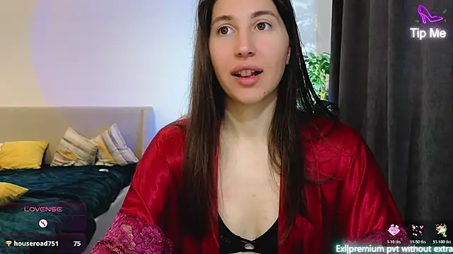 marrycolins online show from April 11, 3:00 am