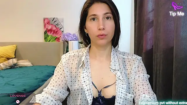 marrycolins online show from June 4, 2:39 am