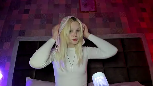 sashakiss99 online show from September 30, 5:07 pm