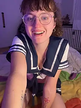  foxygirl  online show from February 8, 9:18 pm