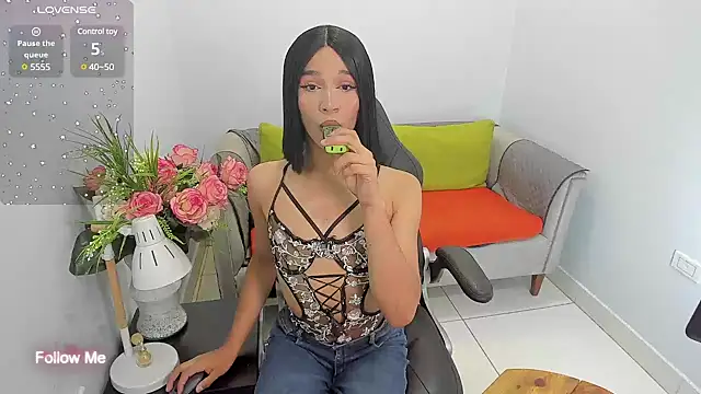 Snapshot of Dany-Sexy chatting on January 18, 8:19 pm Dany-Sexy online show from January 18, 8:19 pm