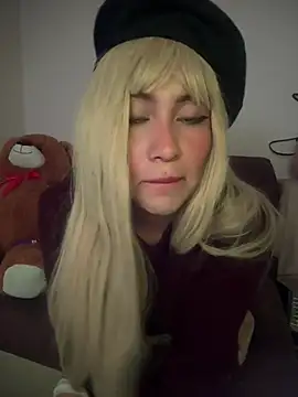 LunaAurora3 online show from April 11, 5:45 am