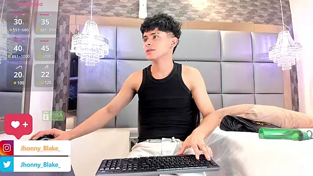 Snapshot of Jhonny-Blake chatting on March 6, 8:59 pm Jhonny-Blake online show from March 6, 8:59 pm