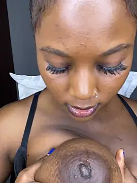 chocogirl01 online show from January 19, 12:39 pm