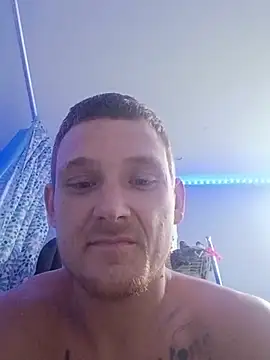 Snapshot of selfmadestud chatting on June 25, 10:36 pm selfmadestud online show from June 25, 10:36 pm