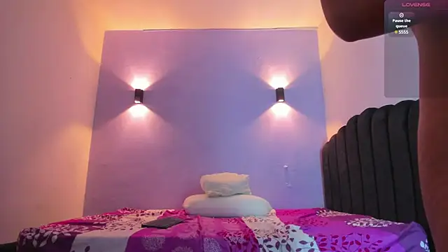 Snapshot of Sofia_Clauss_ chatting on January 8, 4:23 am Sofia Clauss online show from January 8, 4:23 am