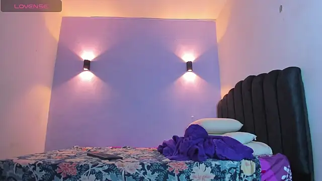 Snapshot of Sofia_Clauss_ chatting on January 9, 4:41 am Sofia Clauss online show from January 9, 4:41 am