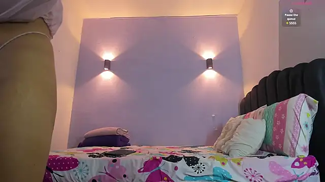 Snapshot of Sofia_Clauss_ chatting on January 15, 4:25 am Sofia Clauss online show from January 15, 4:25 am