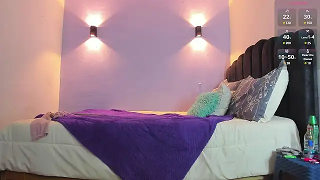 Snapshot of Sofia_Clauss_ chatting on February 16, 6:10 am Sofia Clauss online show from February 16, 6:10 am