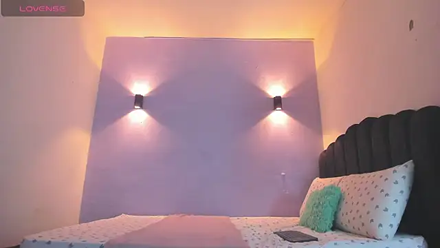 Snapshot of Sofia_Clauss_ chatting on March 4, 3:55 am Sofia Clauss online show from March 4, 3:55 am