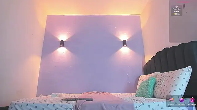 Snapshot of Sofia_Clauss_ chatting on March 5, 10:11 am Sofia Clauss online show from March 5, 10:11 am