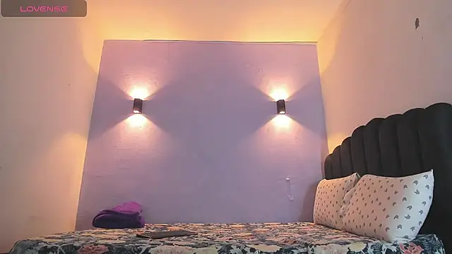 Snapshot of Sofia_Clauss_ chatting on March 12, 4:08 am Sofia Clauss online show from March 12, 4:08 am