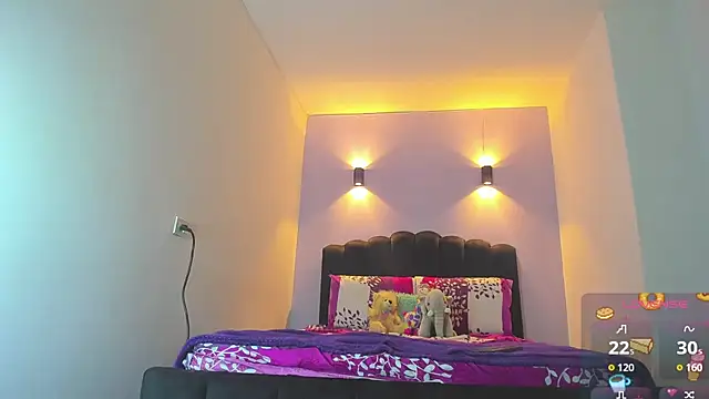 Snapshot of Sofia_Clauss_ chatting on September 21, 4:25 am Sofia Clauss online show from September 21, 4:25 am