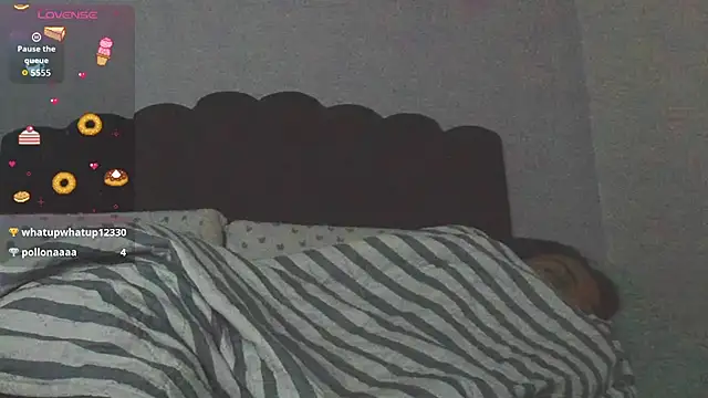 Snapshot of Sofia_Clauss_ chatting on November 4, 9:52 am Sofia Clauss online show from November 4, 9:52 am