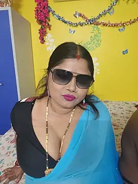 Snapshot of OrgsmMust chatting on May 17, 6:48 pm OrgsmMust online show from May 17, 6:48 pm