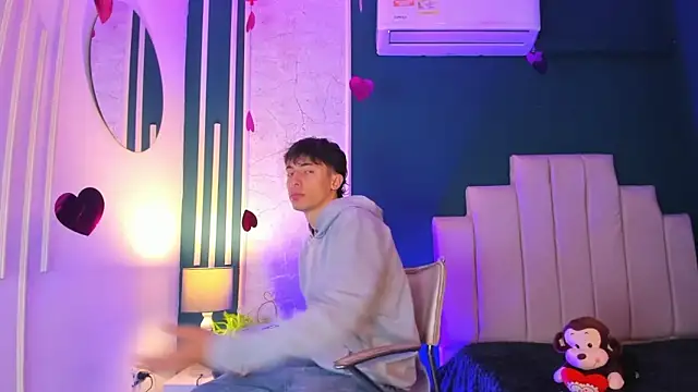 AlessandroDybala online show from February 15, 12:11 pm