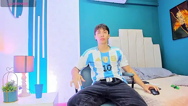 AlessandroDybala online show from December 19, 12:23 pm