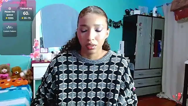 sensitive brunette online show from November 24, 11:37 pm