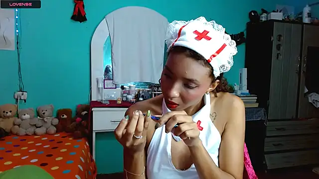 sensitive brunette online show from December 3, 12:29 am