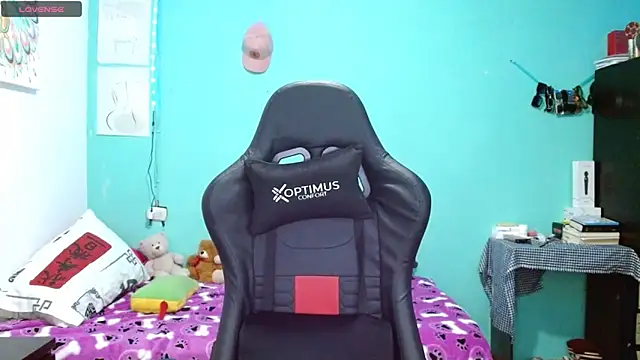 sensitive brunette online show from February 27, 1:49 am