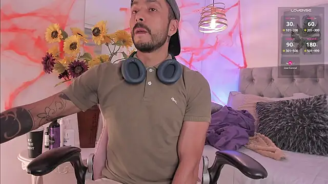 Tom cooper  online show from October 10, 12:26 pm