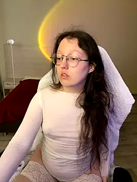 emigooflordXD online show from September 17, 8:38 am