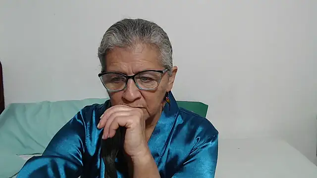 candy mature  online show from April 7, 12:33 am