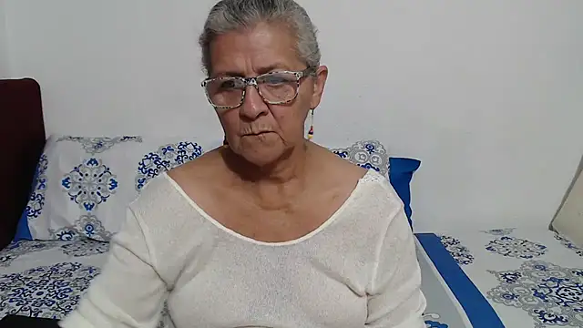 candy mature  online show from April 20, 11:17 pm