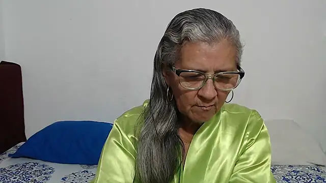 candy mature  online show from April 23, 9:39 pm