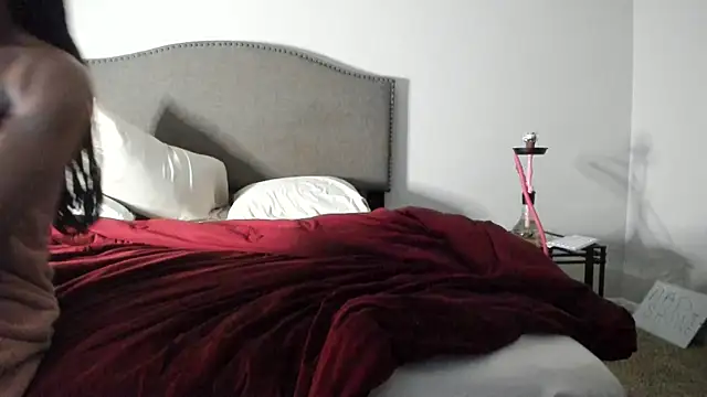 yiauana online show from September 22, 12:18 pm