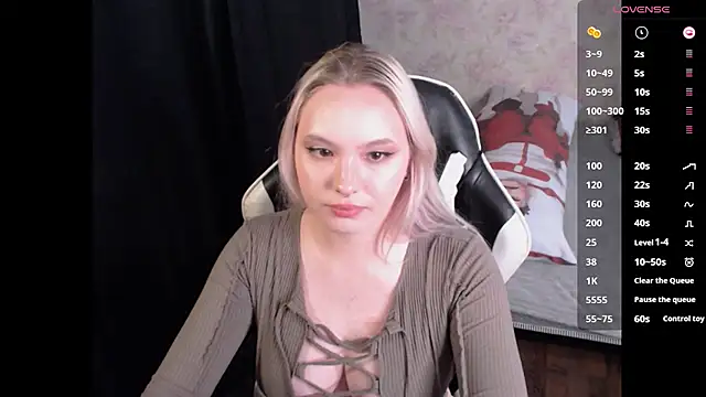 VikaPowers online show from June 29, 4:18 pm